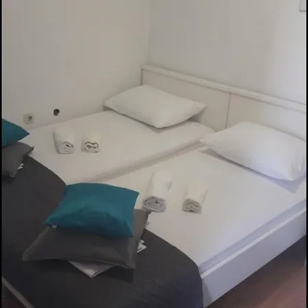 Apartment Put Oneuma 16 Apartman